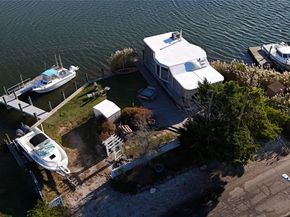 Undisclosed Address #919241, Mastic Beach NY 11951