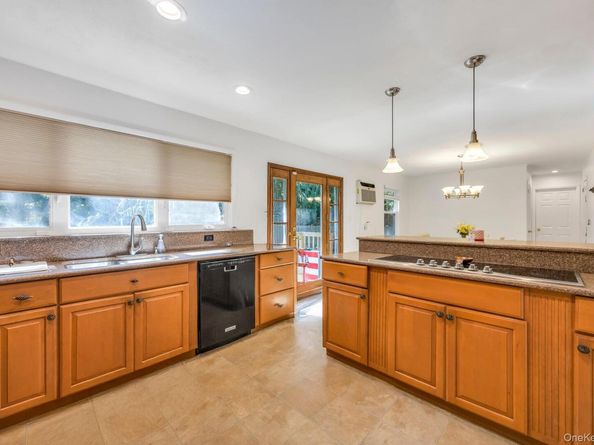 432 Kime Avenue, West Islip NY 11795