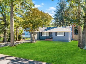432 Kime Avenue, West Islip NY 11795