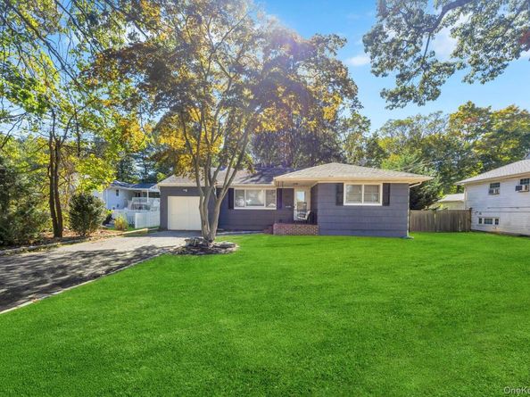 432 Kime Avenue, West Islip NY 11795