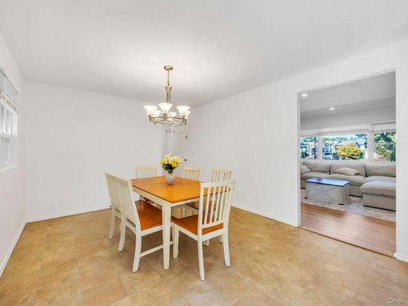 432 Kime Avenue, West Islip NY 11795