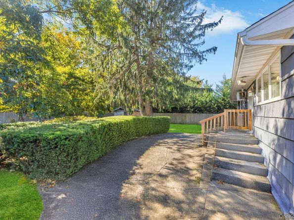 432 Kime Avenue, West Islip NY 11795