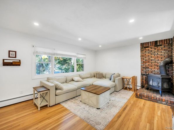 432 Kime Avenue, West Islip NY 11795
