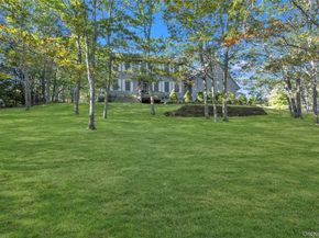 10 Nicole Court, Manorville NY 11949