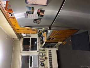 32 Copeland Place, Farmingdale NY 11735