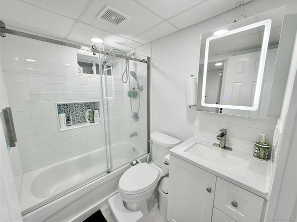 27 Central Avenue, North Babylon NY 11703