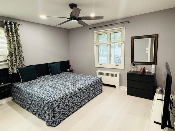 27 Central Avenue, North Babylon NY 11703