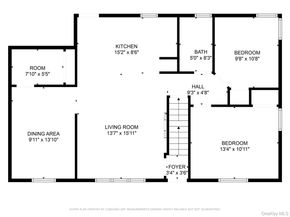 27 Central Avenue, North Babylon NY 11703