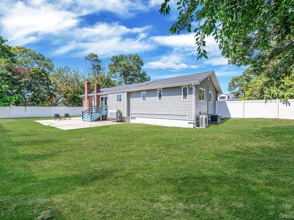 1233 6th Street, West Babylon NY 11704