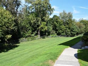 1840 Crompond Road 2C2, Peekskill NY 10566