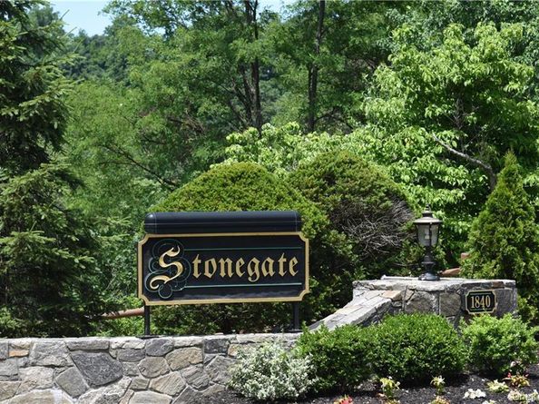 1840 Crompond Road 2C2, Peekskill NY 10566