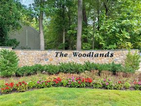 45 W Aspen Drive, Woodbury NY 11797