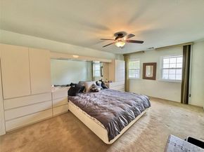 45 W Aspen Drive, Woodbury NY 11797