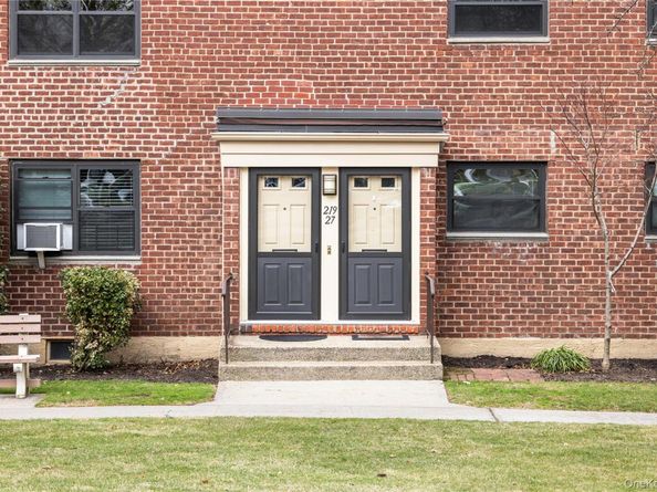 219-27 75th Avenue 2, Bayside NY 11364