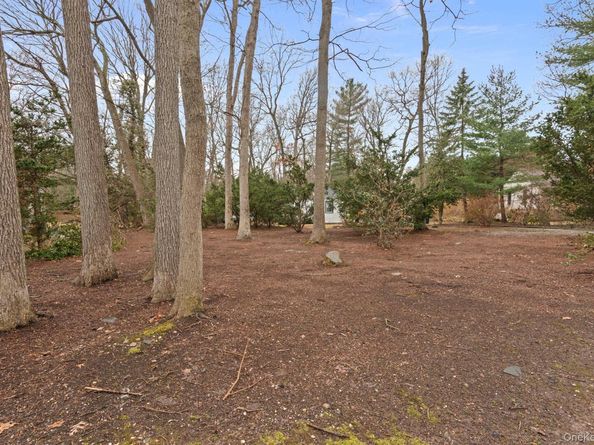 33 Oleander Drive, Northport NY 11768