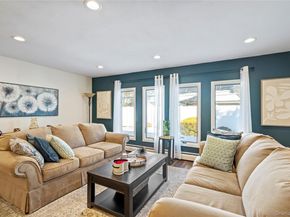 18 Bridle Lane, Hicksville NY 11801