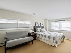 18 Bridle Lane, Hicksville NY 11801