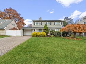 18 Bridle Lane, Hicksville NY 11801