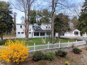 549 Woodbury Road, Cold Spring Harbor NY 11724