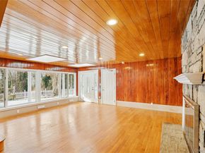 549 Woodbury Road, Cold Spring Harbor NY 11724