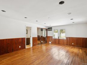 549 Woodbury Road, Cold Spring Harbor NY 11724