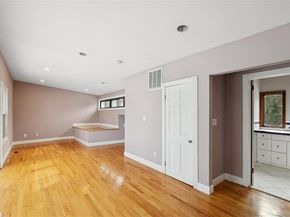 549 Woodbury Road, Cold Spring Harbor NY 11724