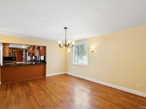 549 Woodbury Road, Cold Spring Harbor NY 11724