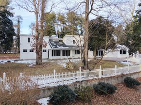 549 Woodbury Road, Cold Spring Harbor NY 11724
