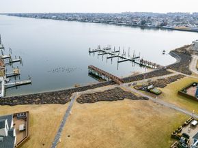 100 Baker Court 85, Island Park NY 11558