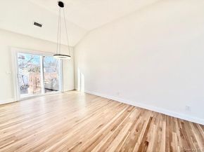 10 Amarr Drive, Shirley NY 11967