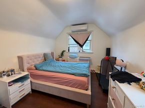 48-27 213th Street, Bayside NY 11364