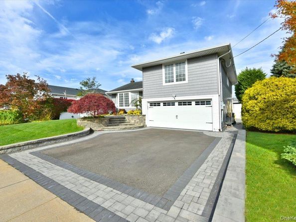 72 Narwood Road, Massapequa NY 11758
