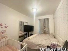 21-78 35 Street 5F, Astoria NY 11105