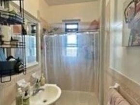 21-78 35 Street 5F, Astoria NY 11105