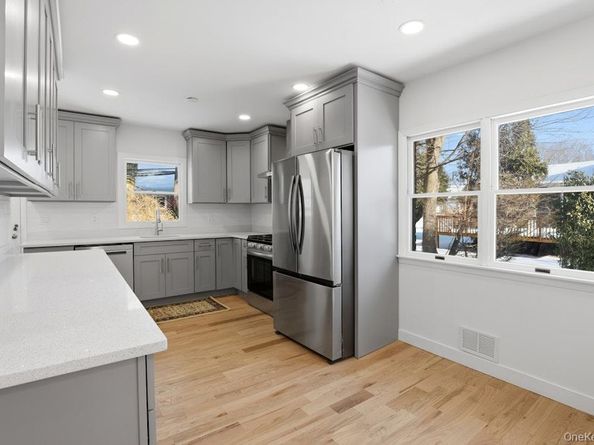 32 Rockland Drive, Jericho NY 11753