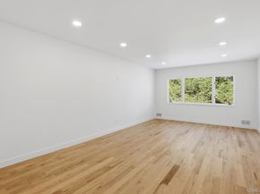 32 Rockland Drive, Jericho NY 11753