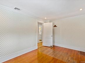 20 Harborview Drive, Northport NY 11768