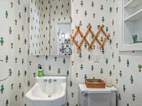 20 Harborview Drive, Northport NY 11768