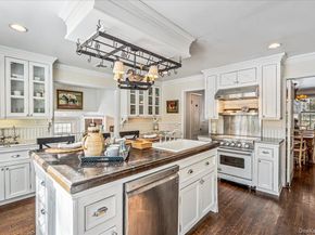 20 Harborview Drive, Northport NY 11768