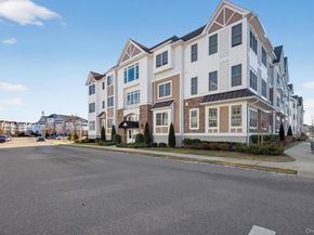 25102 Aspenwood Drive, Plainview NY 11803