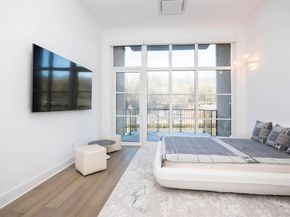 100 Garvies Point Road 1024, Glen Cove NY 11542