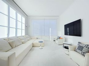 100 Garvies Point Road 1024, Glen Cove NY 11542