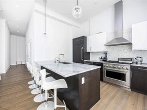 100 Garvies Point Road 1024, Glen Cove NY 11542