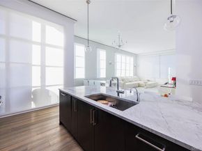 100 Garvies Point Road 1024, Glen Cove NY 11542