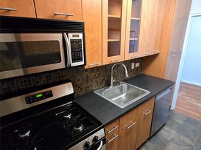 213-06 75th Avenue 2O, Oakland Gardens NY 11364