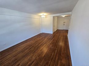 213-06 75th Avenue 2O, Oakland Gardens NY 11364