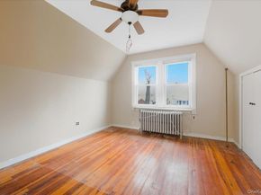 22 Sunset Trail 22, Bronx NY 10465