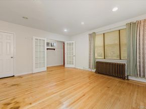 22 Sunset Trail 22, Bronx NY 10465