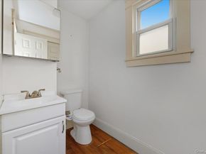 22 Sunset Trail 22, Bronx NY 10465