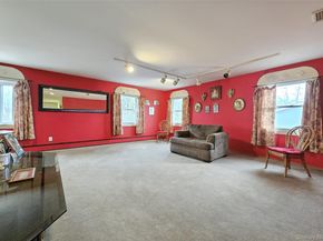 33 Segatogue Lane, South Setauket NY 11720